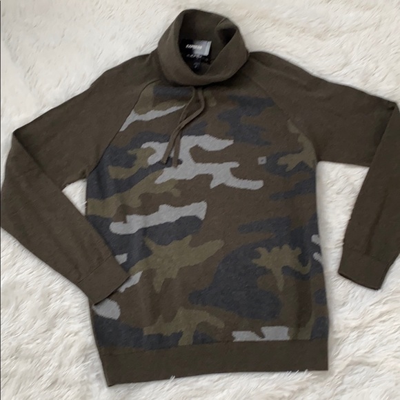 Express Men’s Sweater - Picture 2 of 5